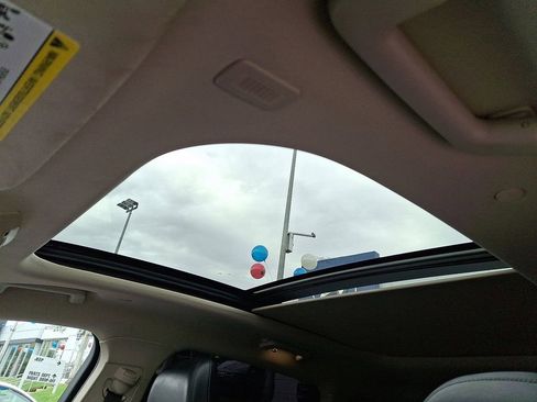 Used 2022 Lincoln Nautilus Reserve w/ Monochromatic Package image 15