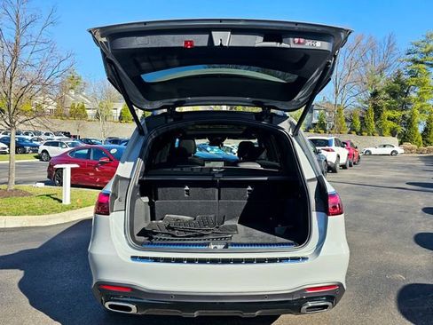 New 2026 Mercedes-Benz GLS 450 4MATIC image 9