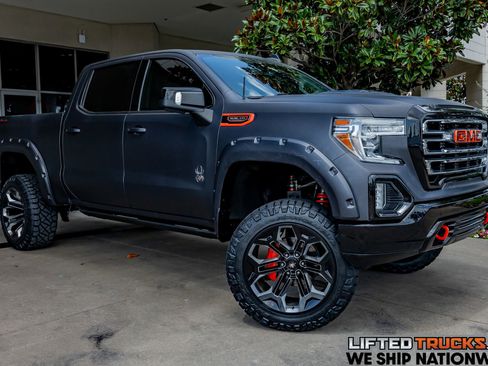 Used 2021 GMC Sierra 1500 SLT AWD/4WD image 1