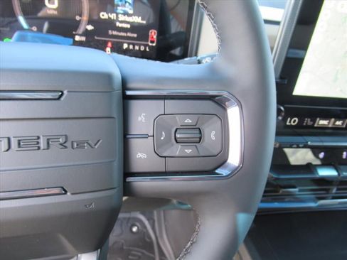 New 2026 GMC Hummer EV 2X image 22