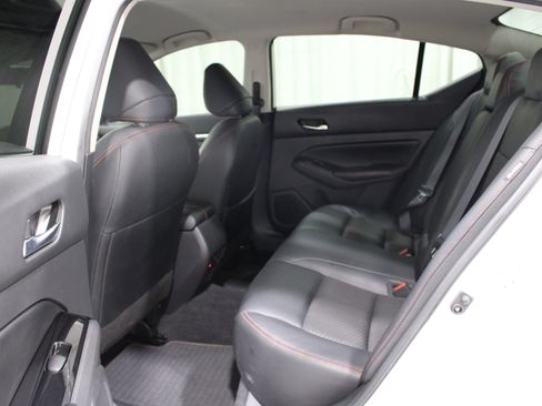 Used 2023 Nissan Altima 2.5 SR FWD image 18