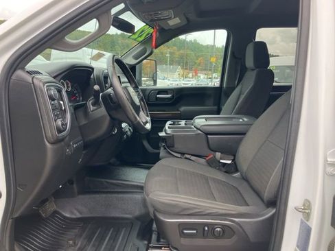 Used 2022 Chevrolet Silverado 3500 LT w/ Convenience Package image 13