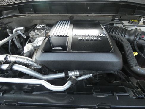 Certified 2022 GMC Sierra 1500 Denali Ultimate AWD/4WD image 19