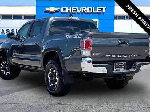 Used 2020 Toyota Tacoma TRD Off-Road AWD/4WD image 3