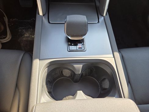 New 2025 Land Rover Discovery Sport S image 15