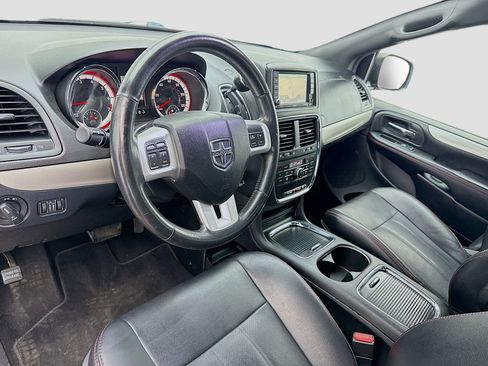 Used 2019 Dodge Grand Caravan GT image 7