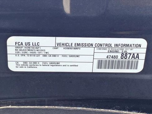 Used 2017 Chrysler Pacifica Limited w/ UConnect Theater Package image 26