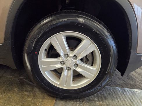 Used 2018 Chevrolet Trax LT w/ Sun & Sound Package image 71