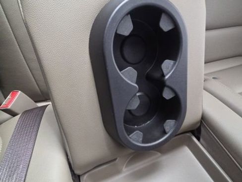 Used 2017 GMC Sierra 1500 SLT image 16