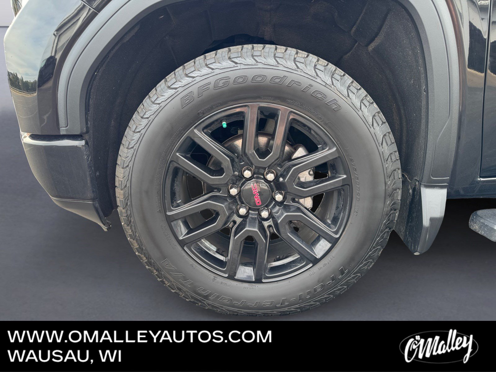 Used 2021 GMC Sierra 1500 Elevation w/ X31 Off-Road Package AWD/4WD image 9