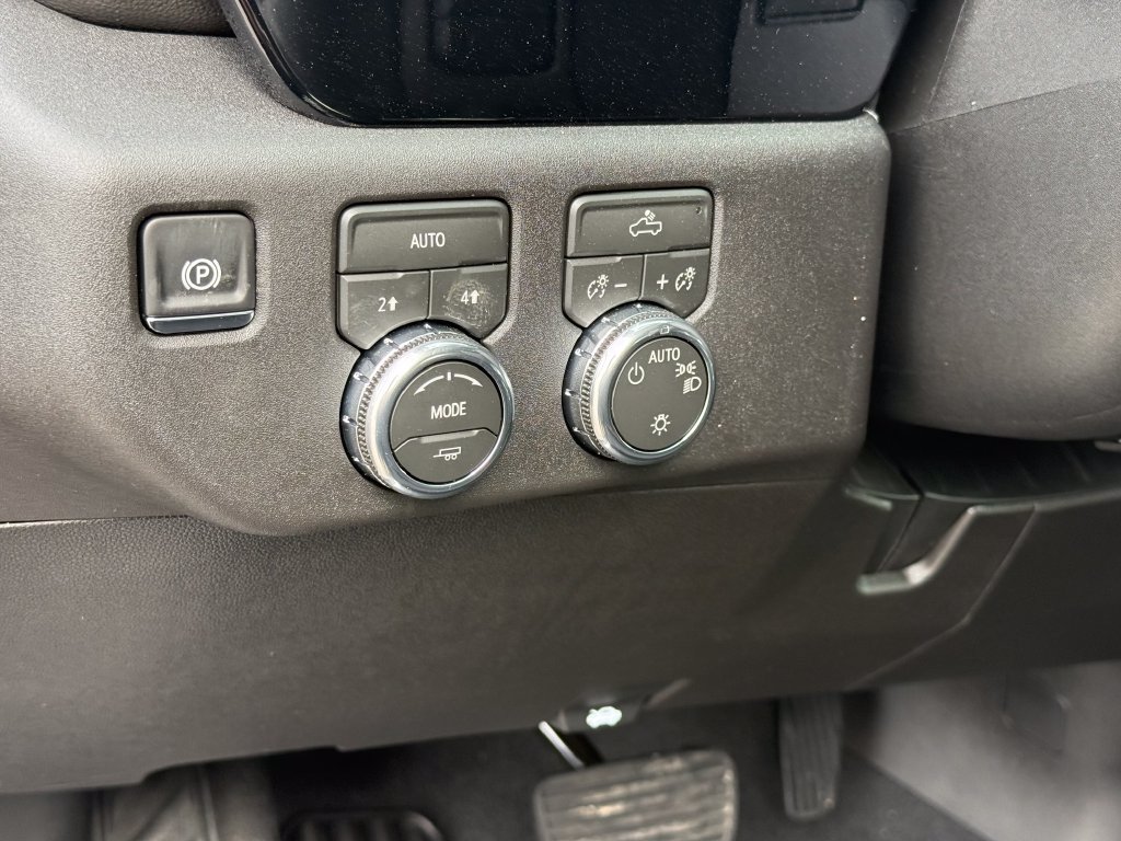 New 2026 GMC Sierra 1500 SLE AWD/4WD image 15