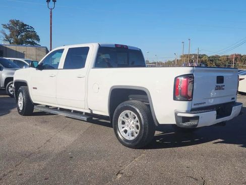 Used 2018 GMC Sierra 1500 SLT w/ All Terrain Package AWD/4WD image 13