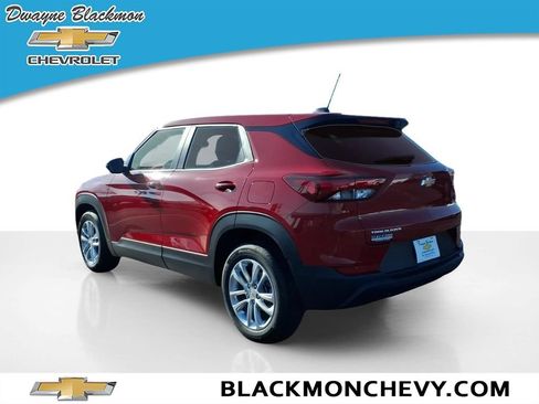Used 2026 Chevrolet TrailBlazer LS w/ LS Convenience Package FWD image 4