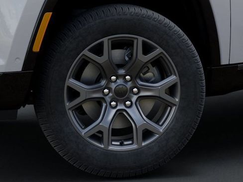 New 2026 Jeep Grand Wagoneer Limited AWD/4WD image 8