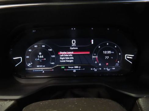 Used 2024 GMC Yukon XL Denali image 13