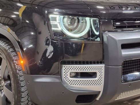 Used 2024 Land Rover Defender 130 S image 13