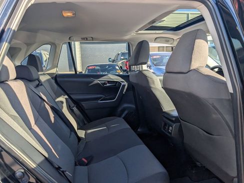 Used 2019 Toyota RAV4 XLE image 17