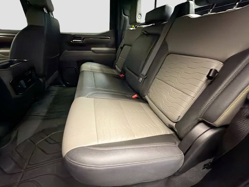 Used 2024 Chevrolet Silverado 1500 ZR2 w/ Technology Package image 13