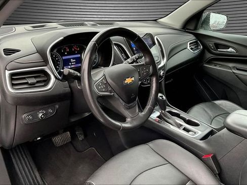 Used 2020 Chevrolet Equinox Premier image 17