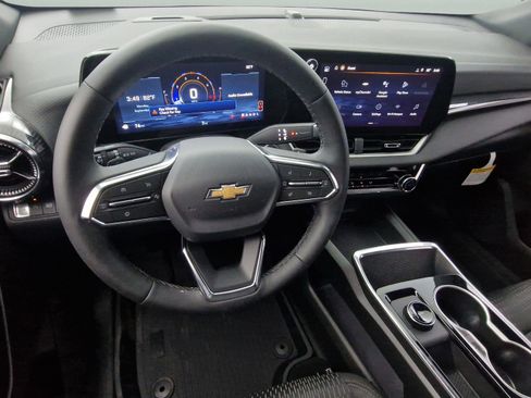 New 2026 Chevrolet Equinox LT w/ LPO, Floor Liner Package image 14