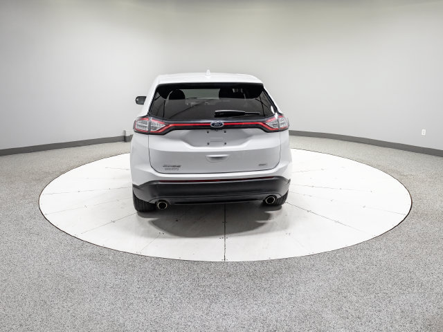 Used 2018 Ford Edge SE FWD image 27