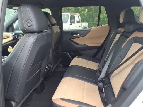 New 2026 Chevrolet Equinox ACTIV AWD/4WD image 14