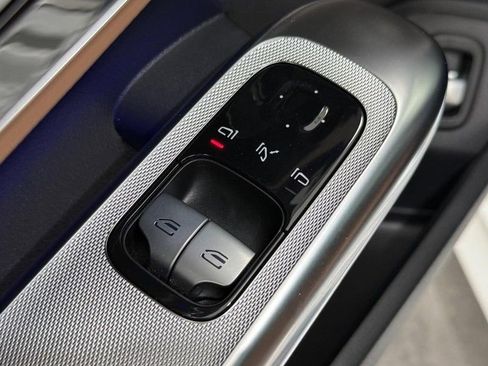 Used 2024 Mercedes-Benz CLE 300 4MATIC Coupe image 19