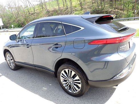 Certified 2023 Toyota Venza Limited AWD/4WD image 8