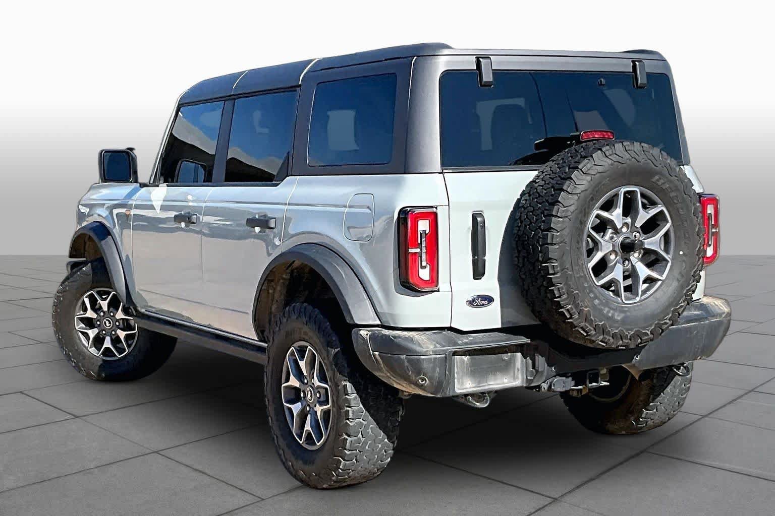 Used 2023 Ford Bronco Badlands AWD/4WD image 12