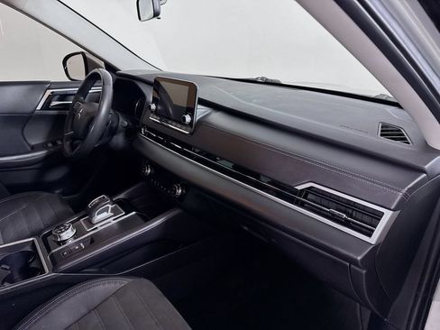 Used 2023 Mitsubishi Outlander SE FWD image 29