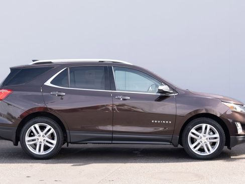 Used 2020 Chevrolet Equinox Premier AWD/4WD image 27