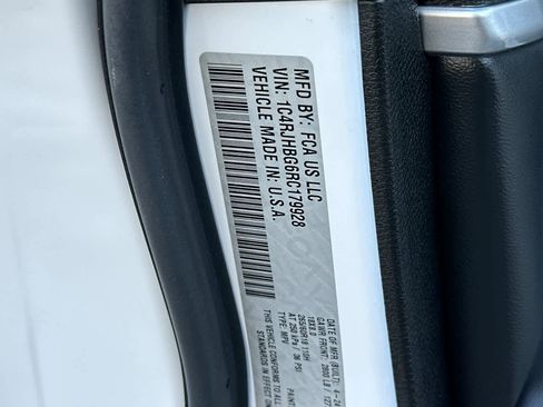 Used 2024 Jeep Grand Cherokee Limited w/ Trailer Tow Package image 33