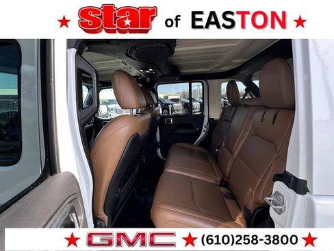 Used 2022 Jeep Wrangler Unlimited Rubicon 4xe w/ Cold Weather Group AWD/4WD image 21