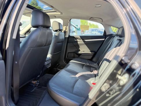 Used 2016 Honda Civic Touring image 11