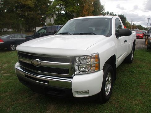 Used 2009 Chevrolet Silverado 1500 LT image 3