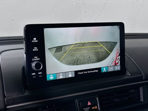 Used 2023 Honda Pilot EX-L image 10