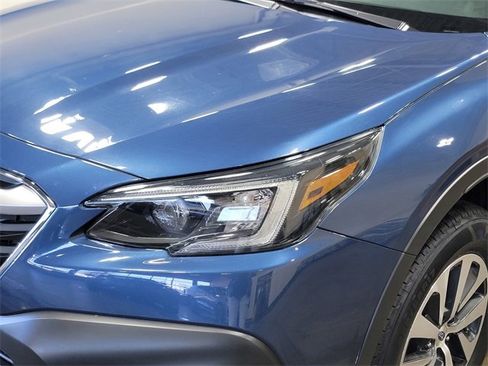 Used 2022 Subaru Outback Premium image 10