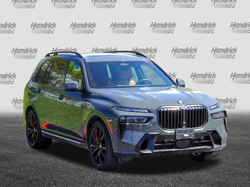 Certified 2024 BMW X7 xDrive40i w/ M Sport Package AWD/4WD image 2