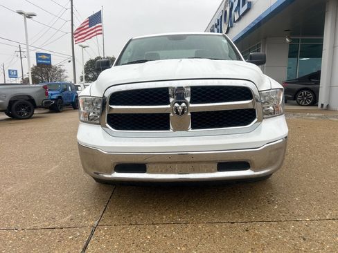 Used 2024 RAM 1500 Classic SLT image 3