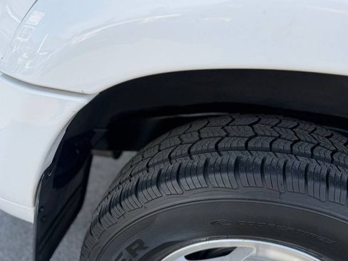 Used 2002 Toyota Sequoia Limited AWD/4WD image 31