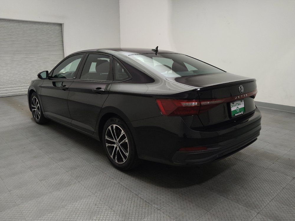 Used 2025 Volkswagen Jetta Sport FWD image 5