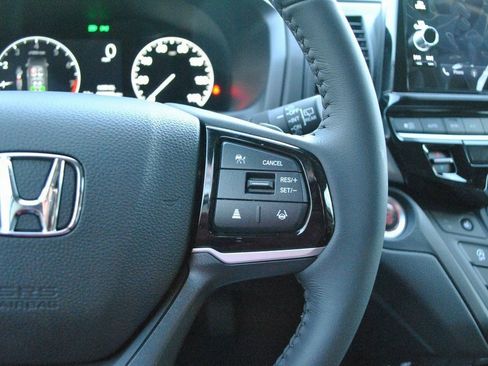 New 2026 Honda Odyssey EX-L image 11