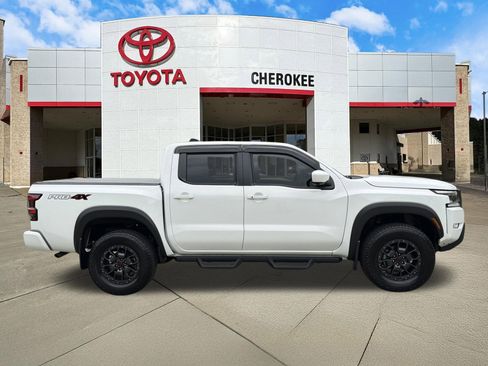 Used 2023 Nissan Frontier PRO-4X w/ Pro-4X Premium Package AWD/4WD image 4