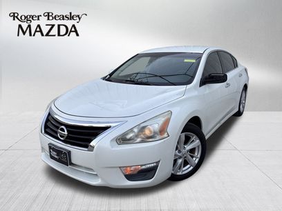 Used 2013 Nissan Altima 2.5 SV