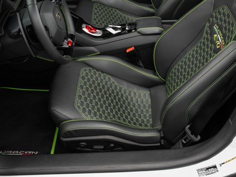Used 2020 Lamborghini Huracan EVO AWD/4WD image 11
