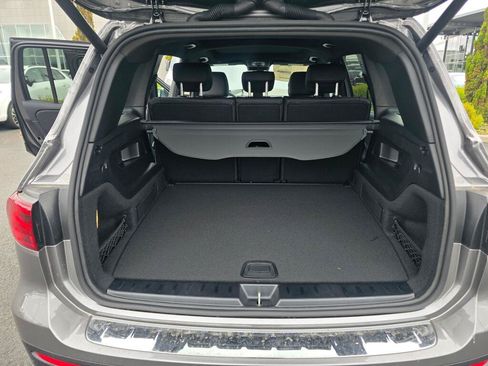 New 2026 Mercedes-Benz GLB 250 4MATIC image 11