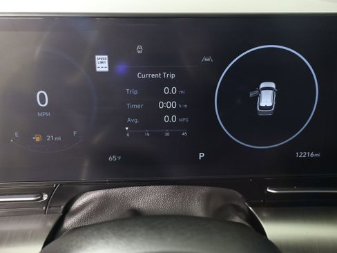 Used 2024 Hyundai Kona SEL w/ Convenience Package image 4