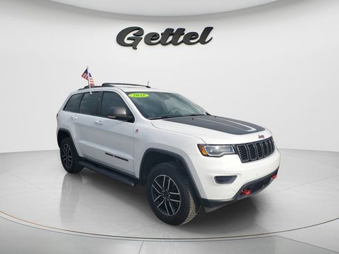 Used 2021 Jeep Grand Cherokee Trailhawk w/ Premium Lighting Group AWD/4WD image 3