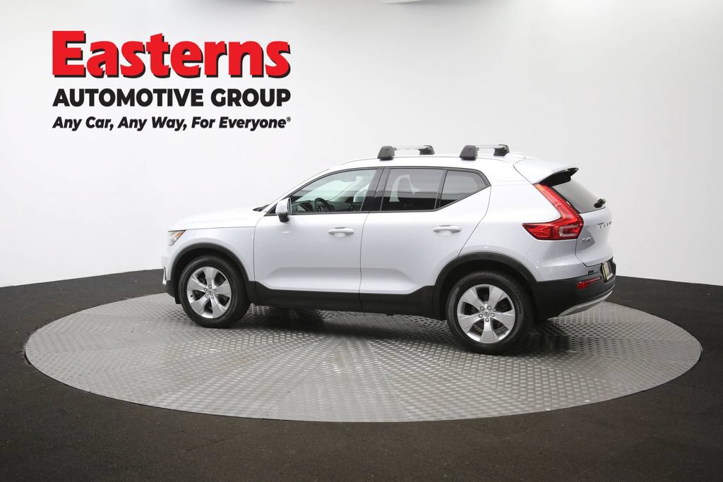 Used 2021 Volvo XC40 T4 Momentum FWD image 61