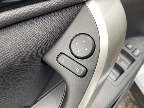 New 2026 Mitsubishi Eclipse Cross ES image 15